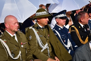 Policjanci podczas zabezpieczenia uroczystości beatyfikacyjnych w Markowej.