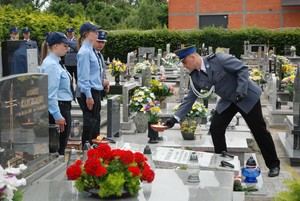 Uroczysta zbiórka z okazji poświęcenia nagrobka tragicznie zmarłego policjanta Policji Państwowej post. Jana Stachelskiego