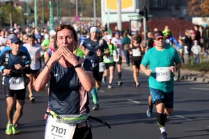 Policjanci z Wielkopolski zabezpieczają 20. PKO Poznań Maraton