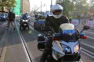 Policjanci z Wielkopolski zabezpieczają 20. PKO Poznań Maraton