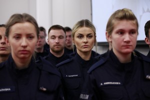 ślubujący policjanci