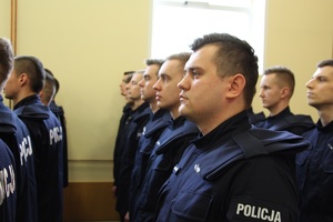 Uroczyste ślubowanie nowo przyjętych policjantów w szeregi Wielkopolskie Policji