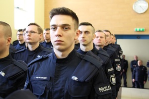 Uroczyste ślubowanie nowo przyjętych policjantów w szeregi Wielkopolskie Policji