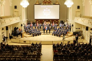 obchody święta Policji - aula uniwersytecka, wręczanie medali i odznaczeń