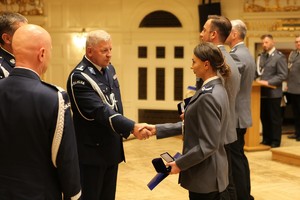 obchody święta Policji - aula uniwersytecka, wręczanie medali i odznaczeń