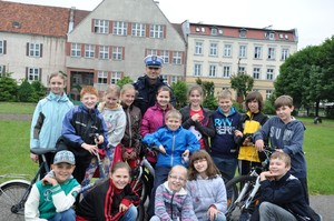 Braniewscy policjanci drogówki podczas służby