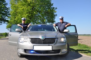 Braniewscy policjanci drogówki podczas służby