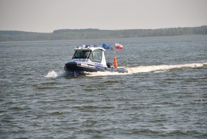Nowa policyjna łódź na wodzie