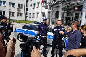 Policjanci podczas briefingu o powstaniu grupy speed