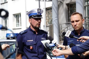 Policjanci podczas briefingu o powstaniu grupy speed