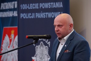 Uczestnicy oraz przedstawiciele władz podczas uroczystości otwarcia