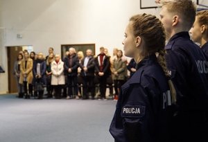 Uczestnicy uroczystego ślubowania nowych policjantów