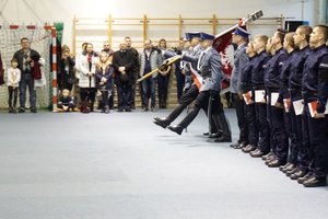 Uczestnicy uroczystego ślubowania nowych policjantów