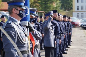 Uczestnicy uroczystego ślubowania nowo przyjętych policjantów