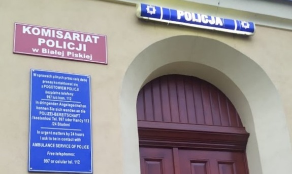 Front komisariatu w Białej Piskiej