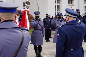 Uczestnicy uroczystego ślubowania nowo przyjętych policjantów