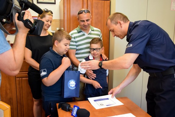 Alan i Olaf w odwiedzinach u elbląskich policjantów