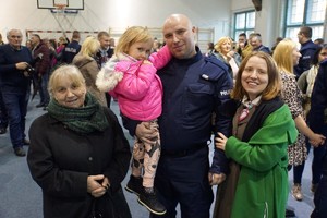 Uczestnicy uroczystego ślubowania policjantów