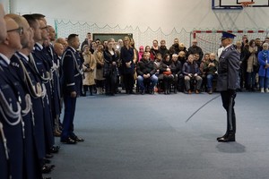 Uczestnicy uroczystego ślubowania policjantów