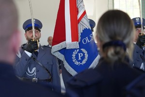 Uczestnicy uroczystego ślubowania policjantów