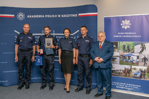 Uczestnicy zawodów - zdjęcia grupowe