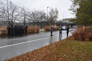 Wspólne ćwiczenia służb ratowniczych w katowickiej „Dolinie 3 Stawów”