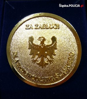 Złota &quot;Odznaka za Zasługi dla Województwa Śląskiego&quot;