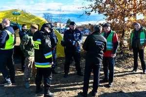 Wojewoda Śląski, Komendant Wojewódzki Policji w Katowicach i przedstawiciele innych służb podczas ćwiczeń Przejazd 2019.