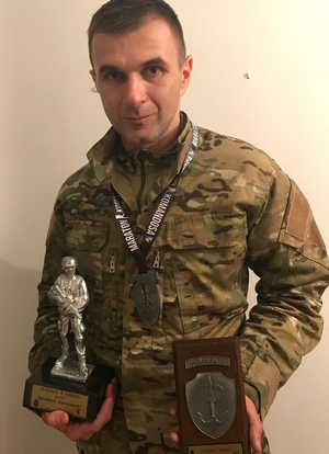 Asp. Jacek Michulec zwycięzca biegu w kategorii Policja