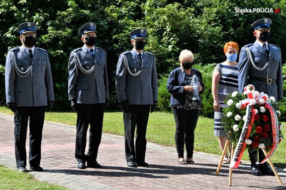 Delegacja oraz Zastępcy Komendanta Wojewódzkiego Policji w Katowicach.