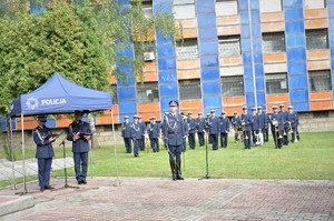 Mundurowi przy Grobie Policjanta Polskiego