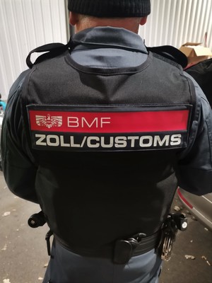 kamizelka taktyczna z napisem bmf zoll customs