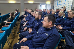 Zdjęcie policjantów uczestniczących w seminarium