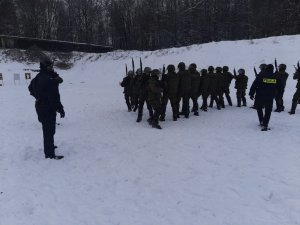 żołnierze żandarmerii wojskowej szkoleni przez policjantów OPP w Krakowie