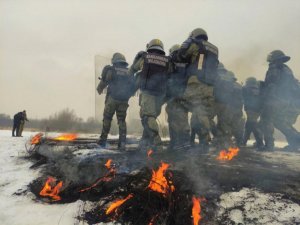 żołnierze żandarmerii wojskowej szkoleni przez policjantów OPP w Krakowie