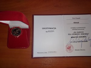 Odznaka honorowa oraz legitymacja „Za zasługi dla ochrony zdrowia”