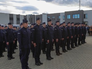 nowo przyjęci policjanci