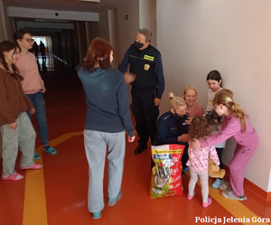 przekazanie darów dzieciom
