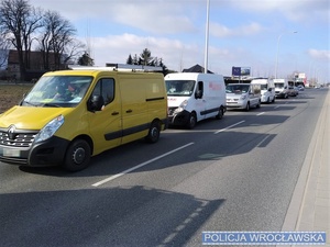 Pojazdy biorące udział w konwoju humanitarnym