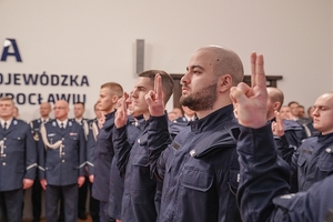 policjanci podczas ślubowanie