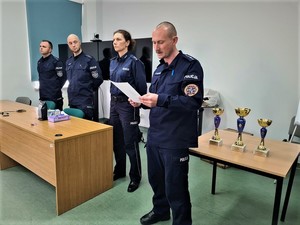Umundurowani policjanci
