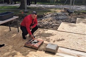 Uroczystości związane z wmurowaniem aktu erekcyjnego pod budowę Posterunku Policji w Domaniowie