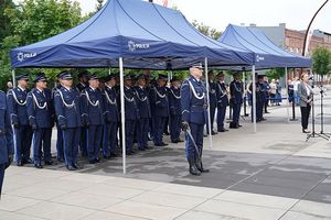 Kadra kierownicza dolnośląskiej Policji i zaproszeni goście.