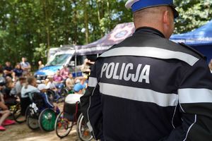 Ćwiczenia i festyn z udziałem policji, wojska i służb ratunkowych