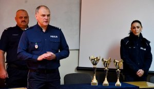 Naczelnik Wydziału Sztab Policji  KWP w Białymstoku - przemawia.