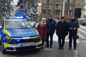 Przekazanie nowych radiowozów