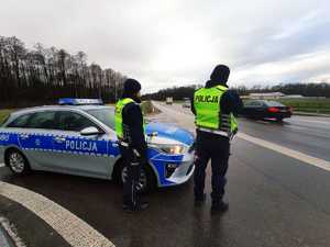 policjanci na drodze