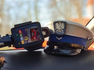 policjanci na słuzbie