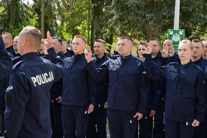 Policjanci podczas ślubowania