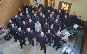 Zdjęcie przedstawia funkcjonariuszy, biorących udział w ćwiczeniach sztabowych.